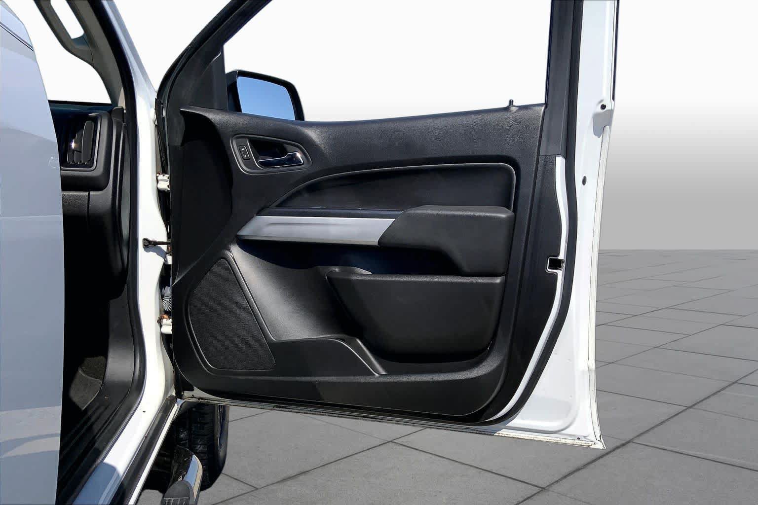 Used 2019 Chevrolet Colorado LT RWD image 22