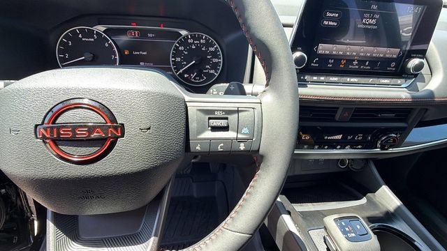 New 2026 Nissan Rogue SV AWD/4WD image 28