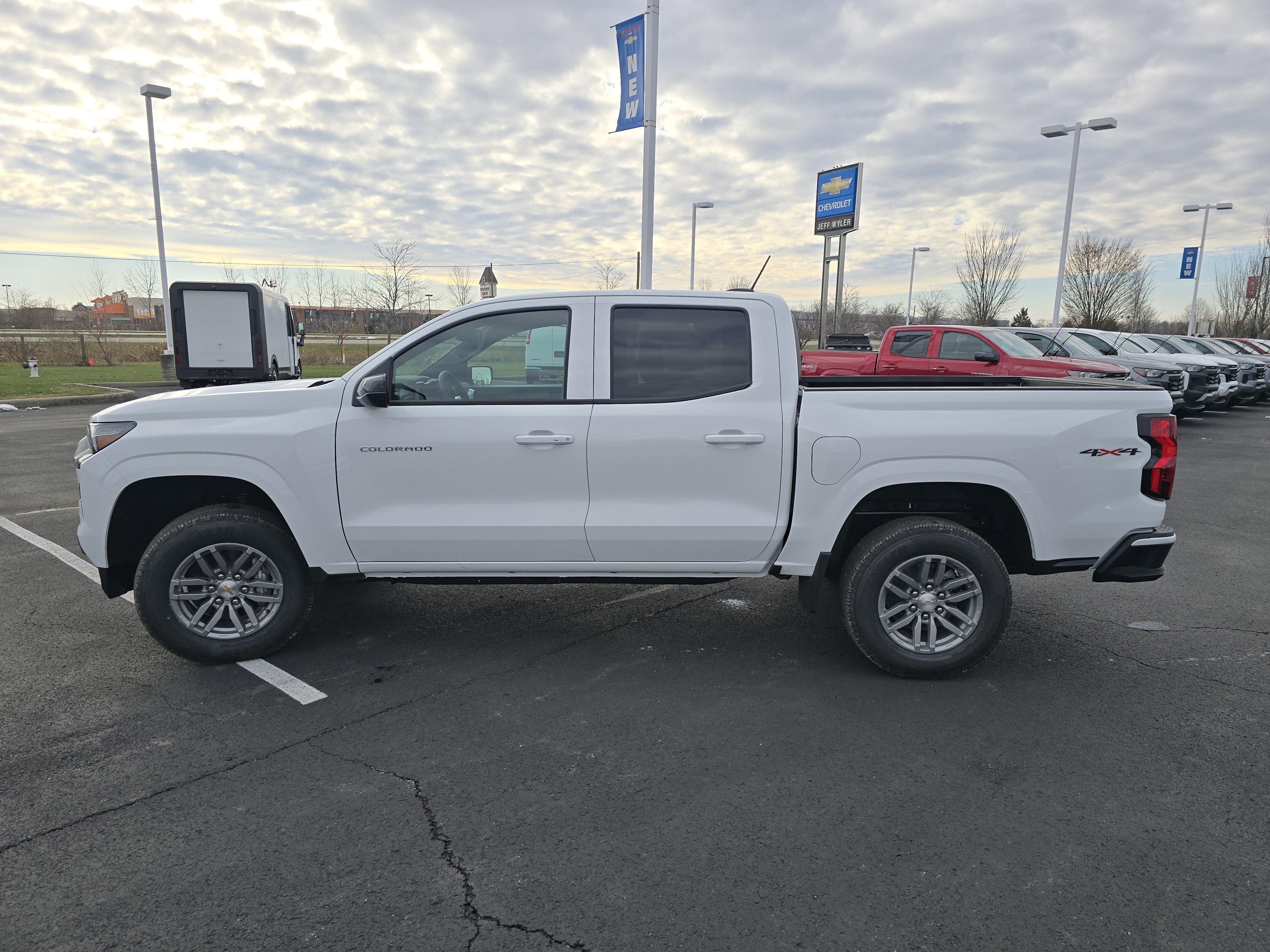 New 2026 Chevrolet Colorado LT image 14