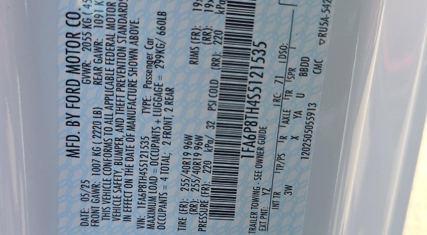 Used 2025 Ford Mustang Premium image 15