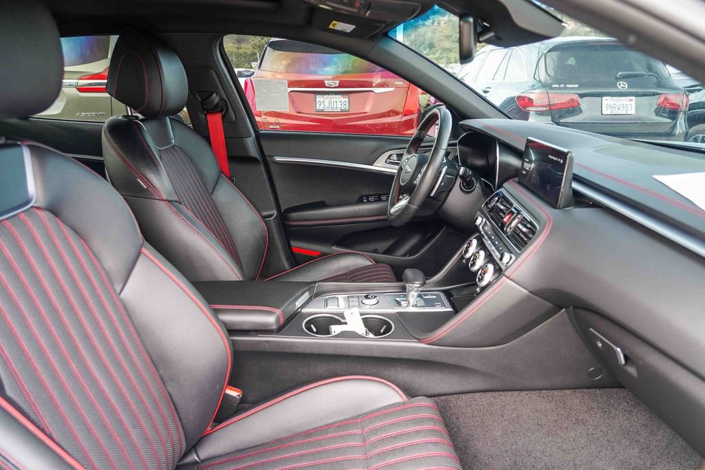 Used 2023 Genesis G70 2.0T w/ Sport Prestige Package image 17