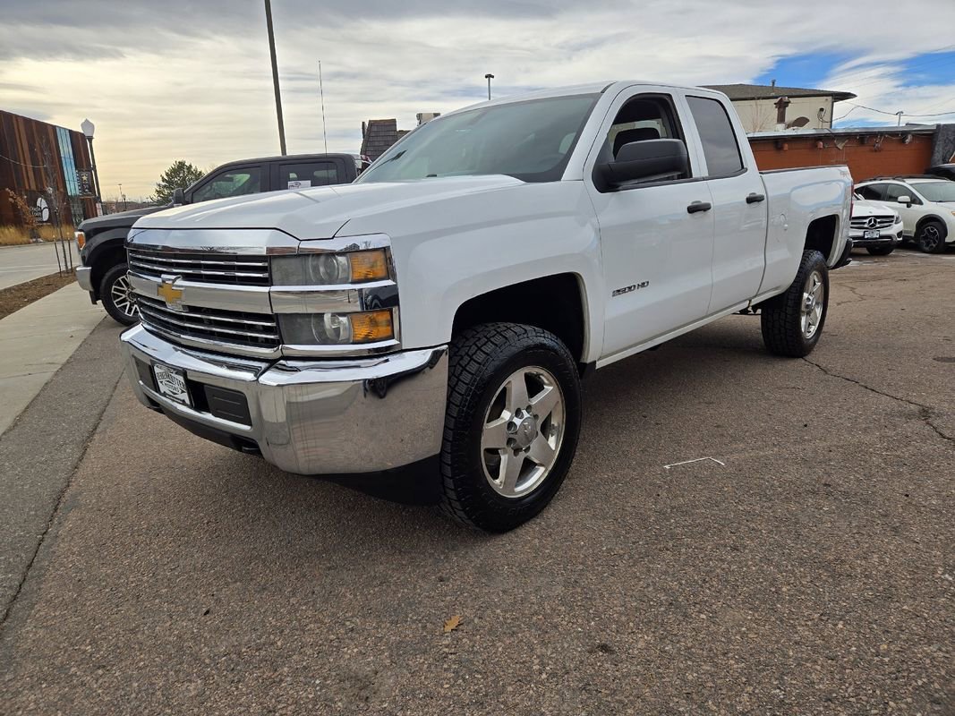 Used 2015 Chevrolet Silverado 2500 W/T image 3
