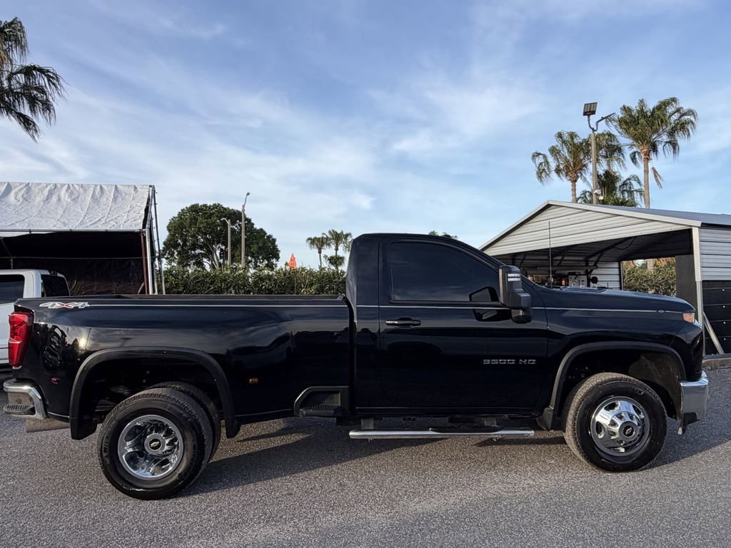 Certified 2022 Chevrolet Silverado 3500 LT w/ Convenience Package AWD/4WD image 4