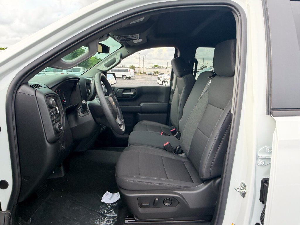 New 2026 Chevrolet Silverado 1500 Custom AWD/4WD image 9