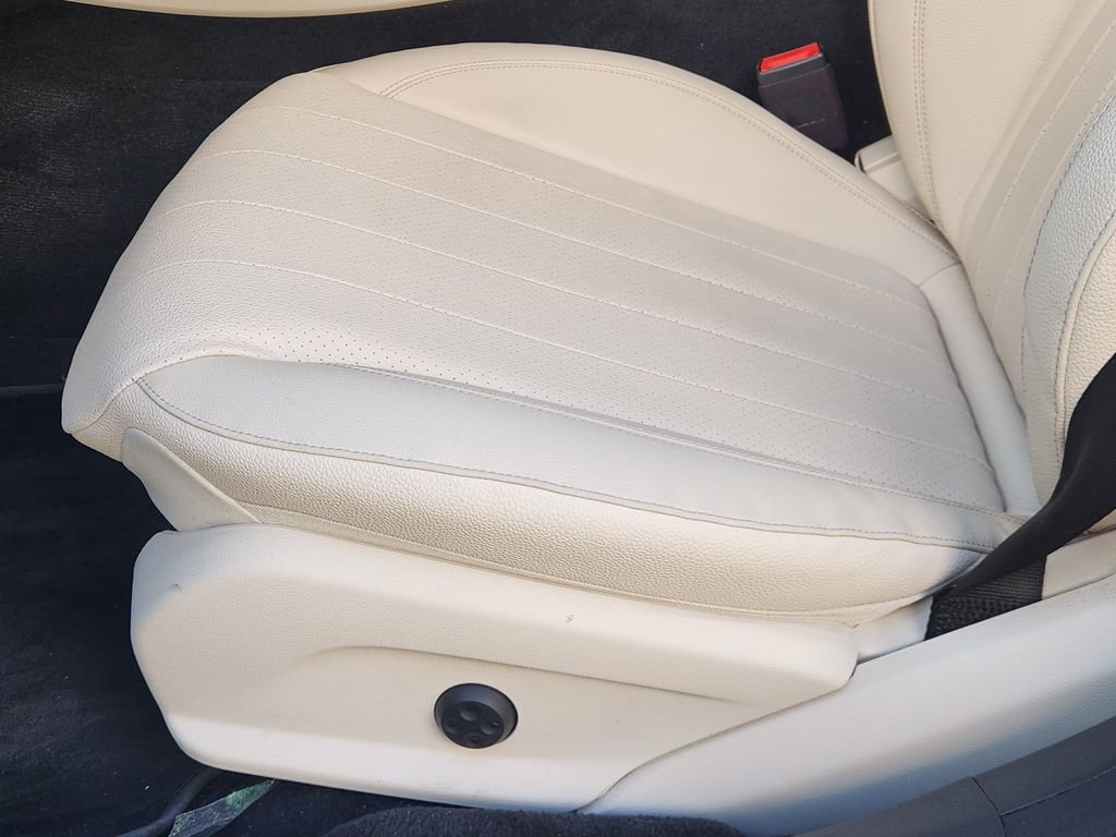 Used 2018 Mercedes-Benz E 300 image 23