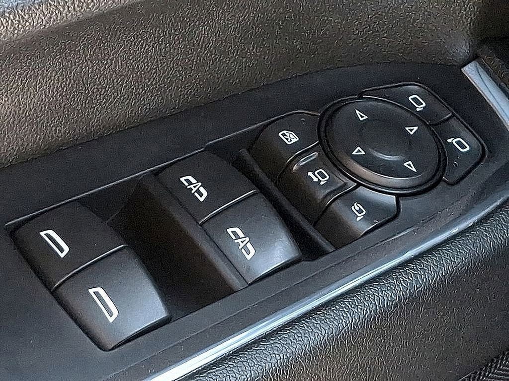 Used 2024 Chevrolet Silverado 2500 LTZ image 31