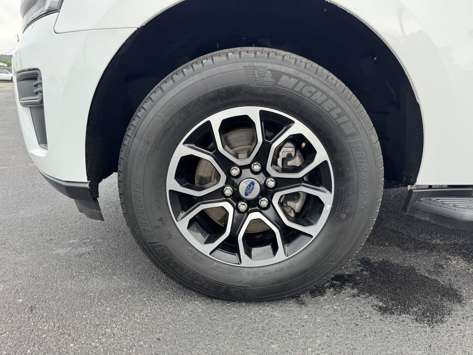 Used 2024 Ford Expedition XLT AWD/4WD image 49