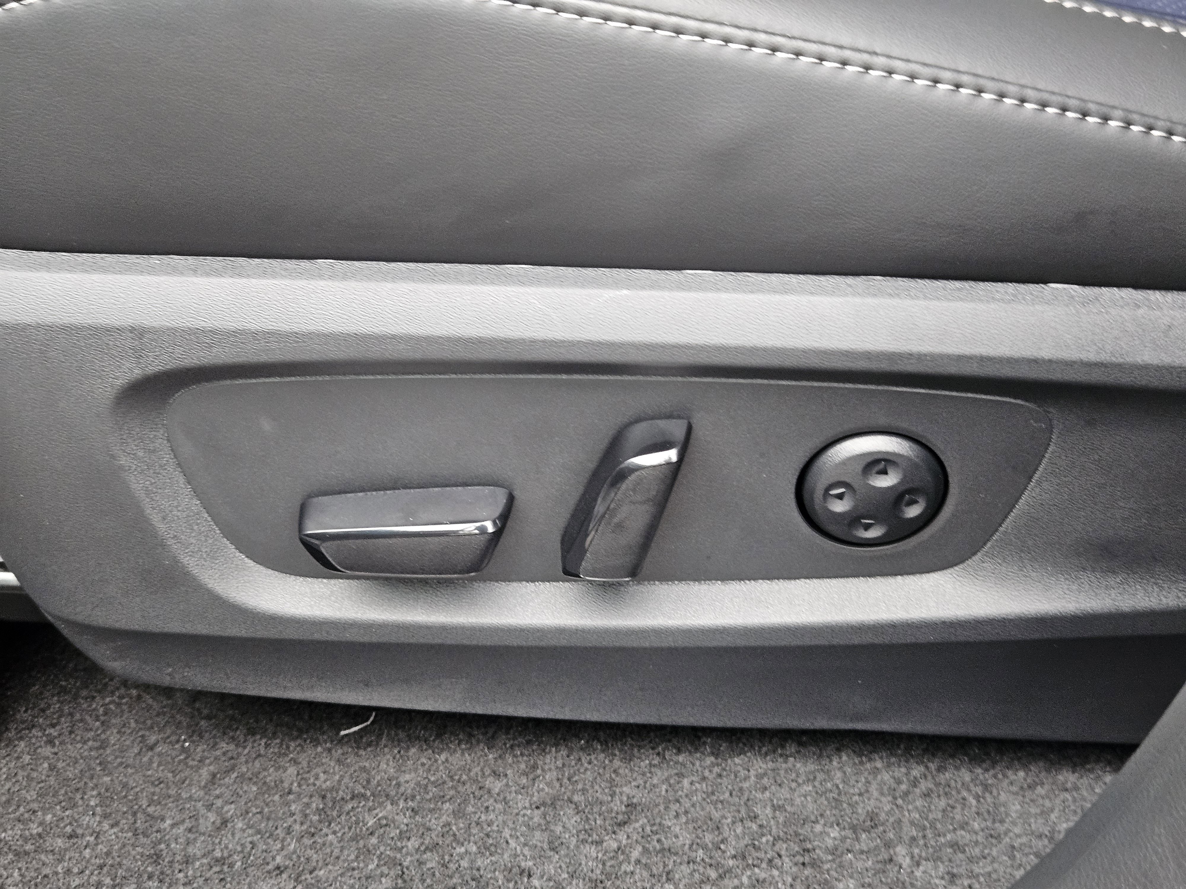 New 2026 INFINITI QX60 Luxe w/ Dark Cargo Package image 24