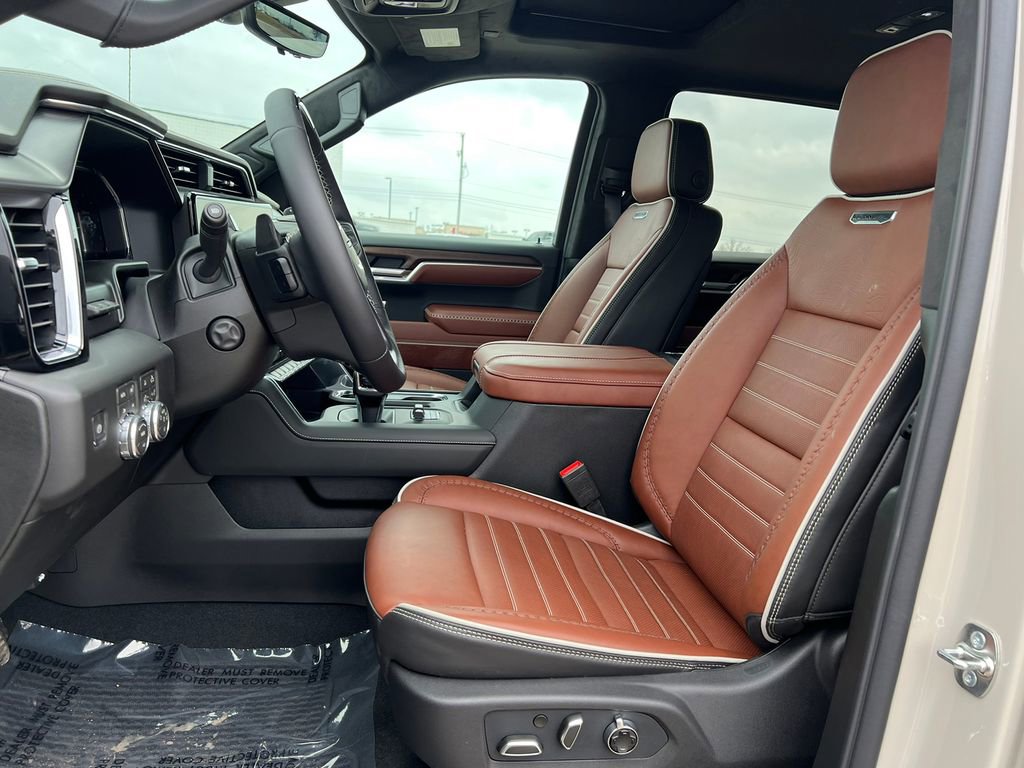 New 2026 GMC Sierra 1500 Denali Ultimate w/ LPO, Black Badging Package AWD/4WD image 4