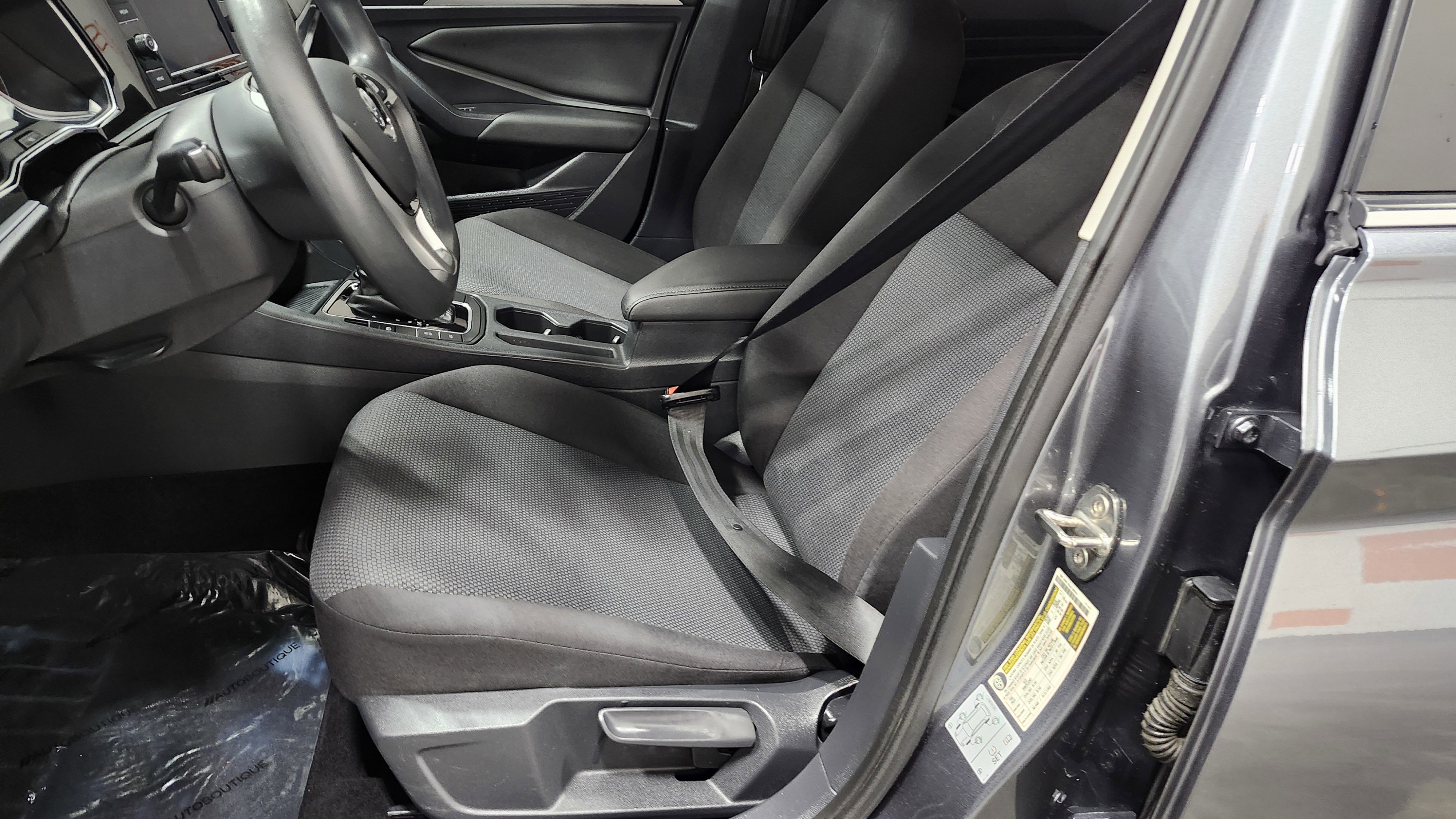 Used 2021 Volkswagen Jetta S w/ Driver Assistance Package image 21