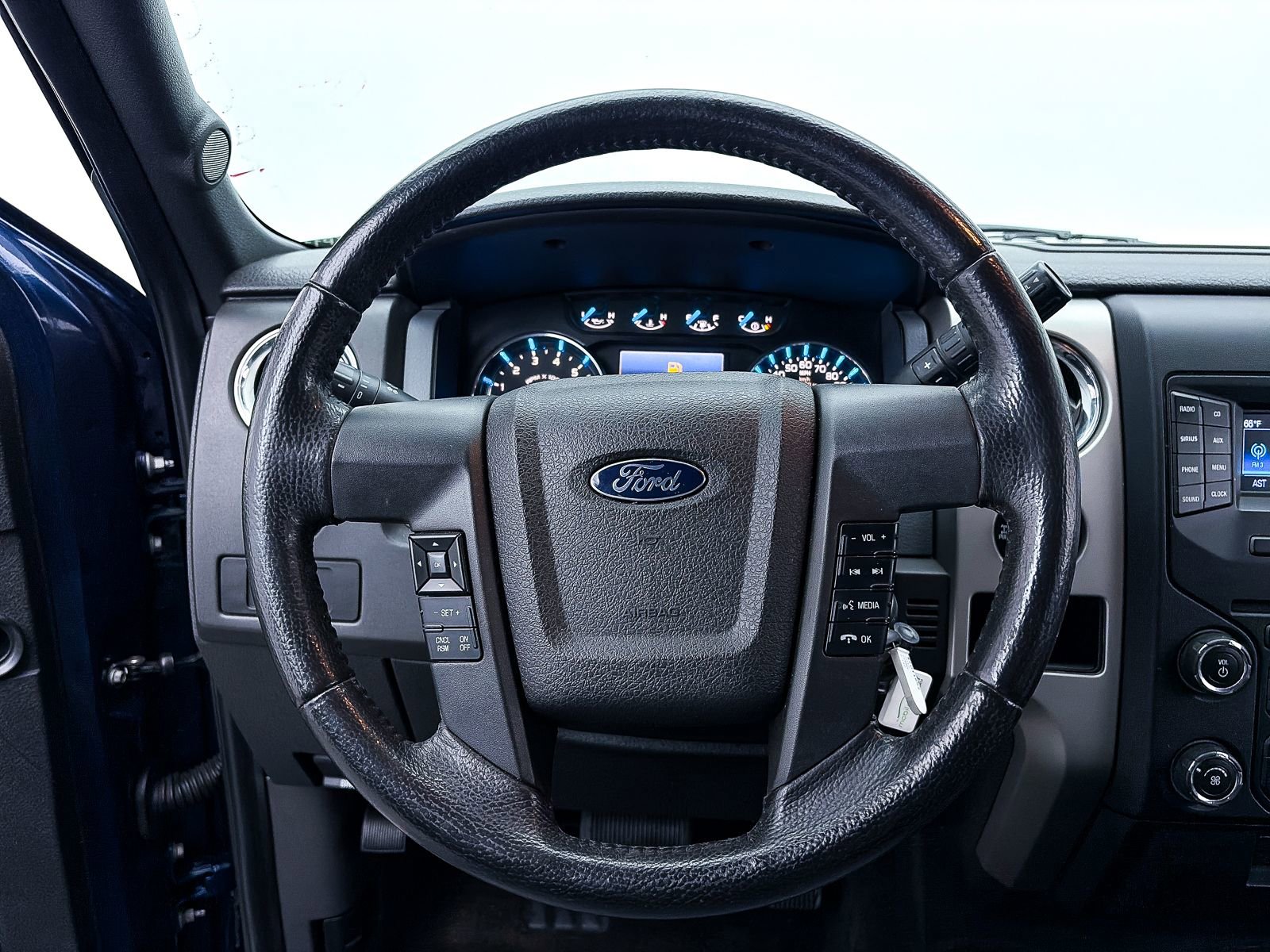 Used 2014 Ford F150 XLT w/ XLT Chrome Package image 19