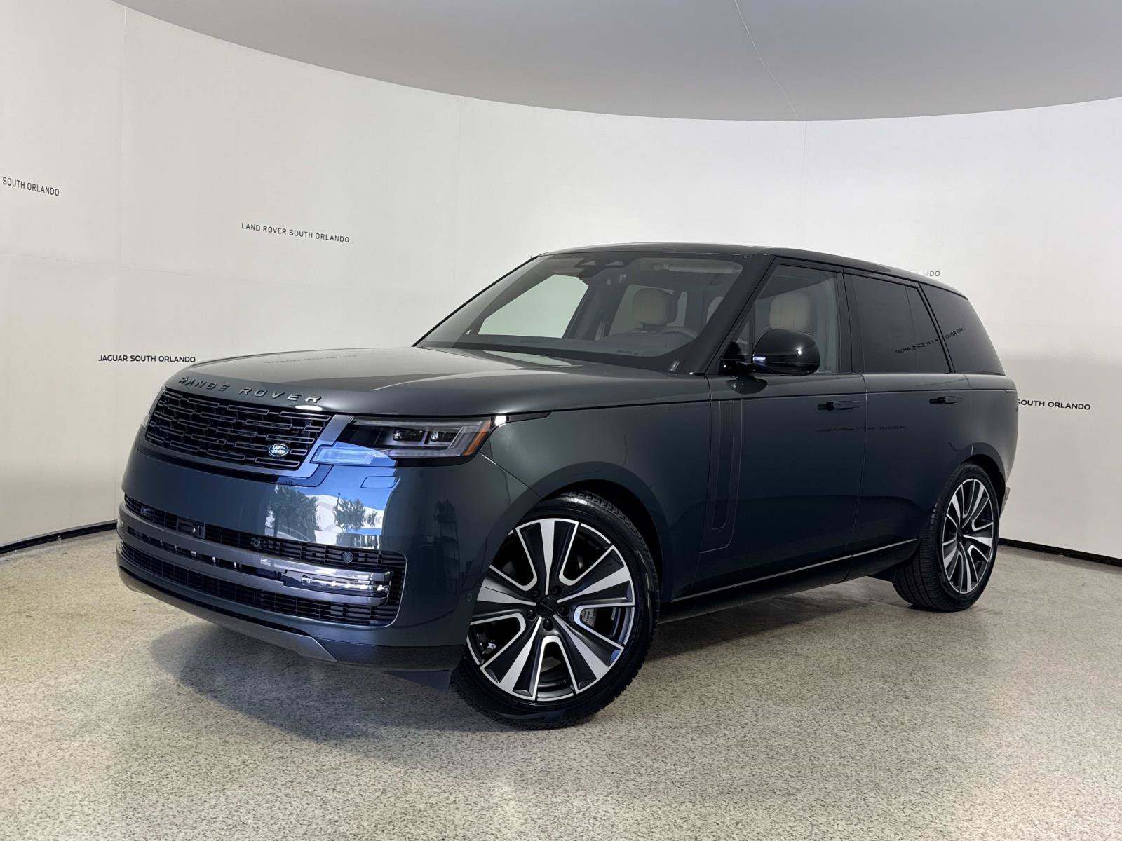 New 2026 Land Rover Range Rover SE AWD/4WD image 1