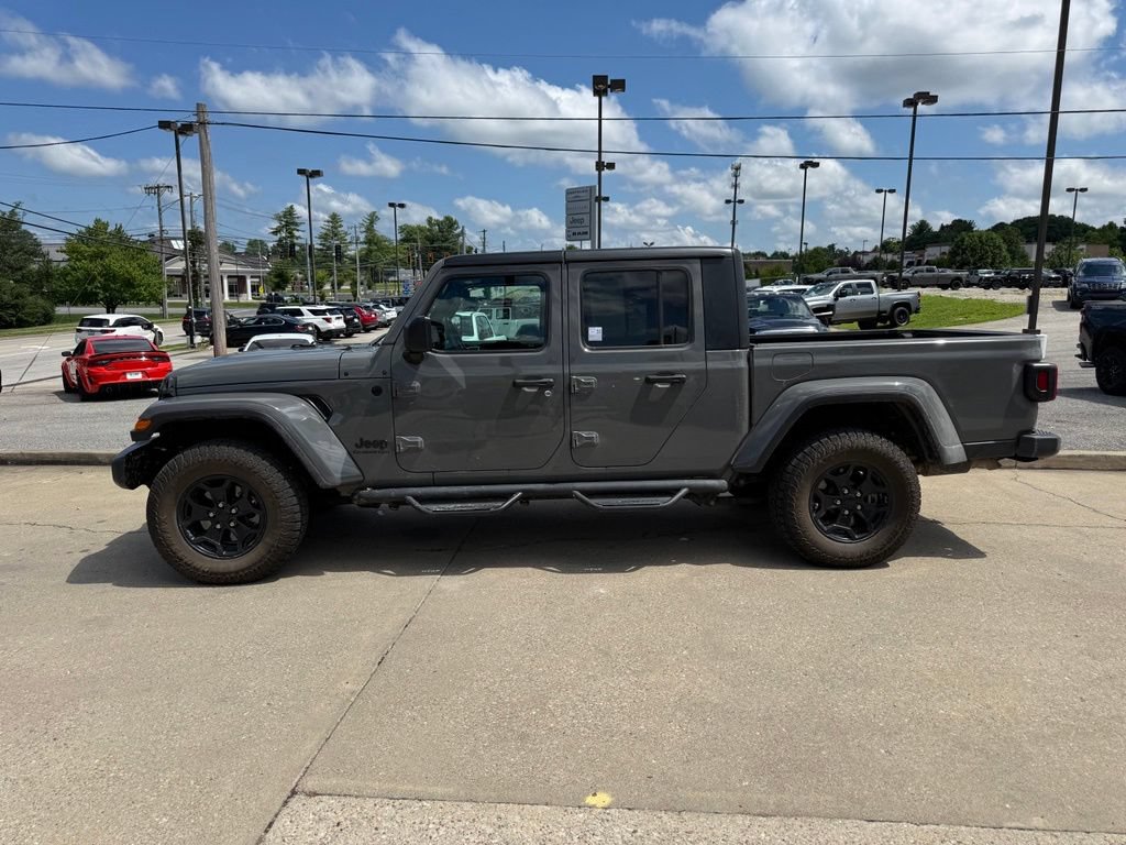 Used 2021 Jeep Gladiator Sport AWD/4WD image 9