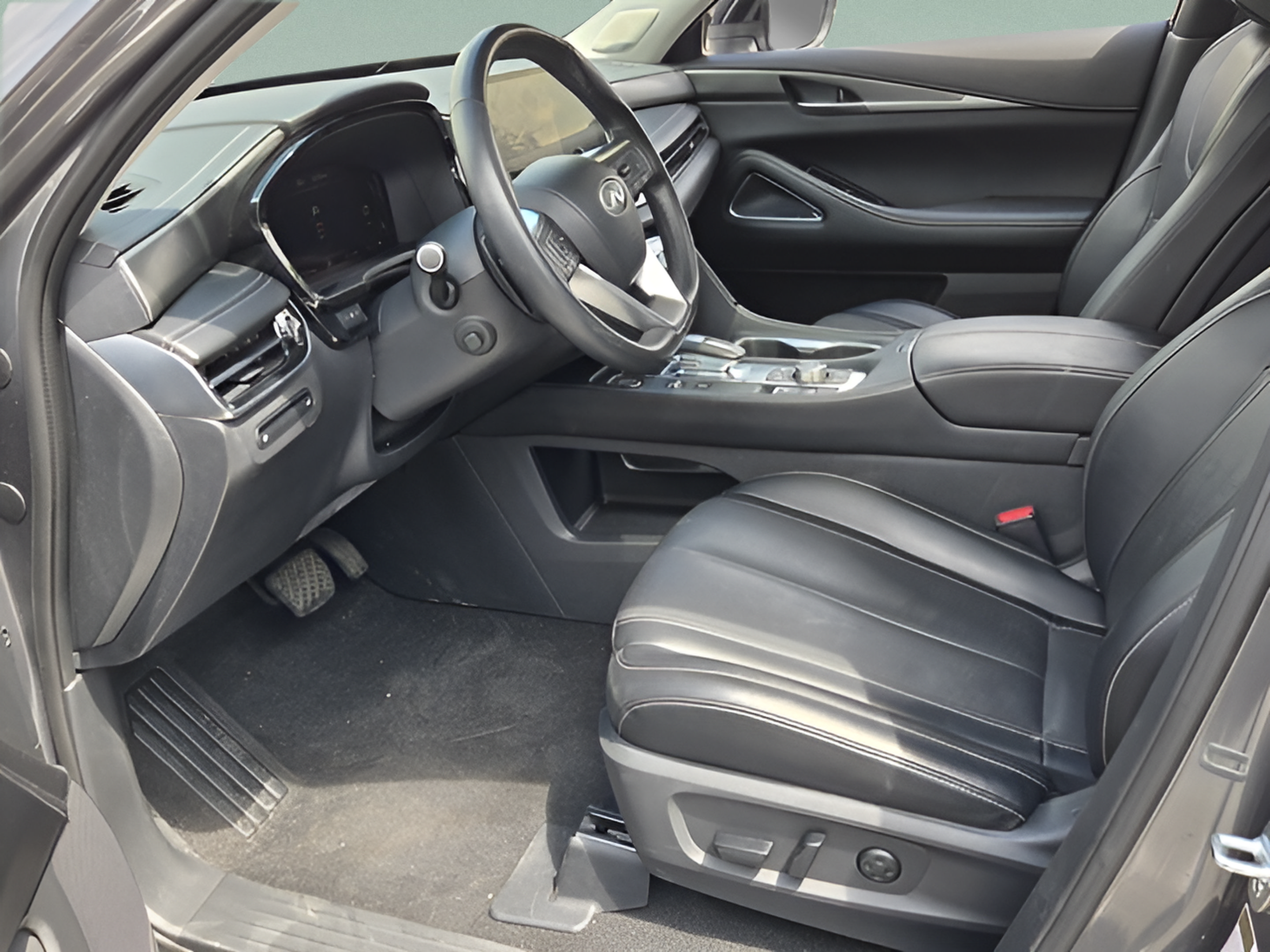 Used 2023 INFINITI QX60 Luxe w/ Performance Audio Package AWD/4WD image 13