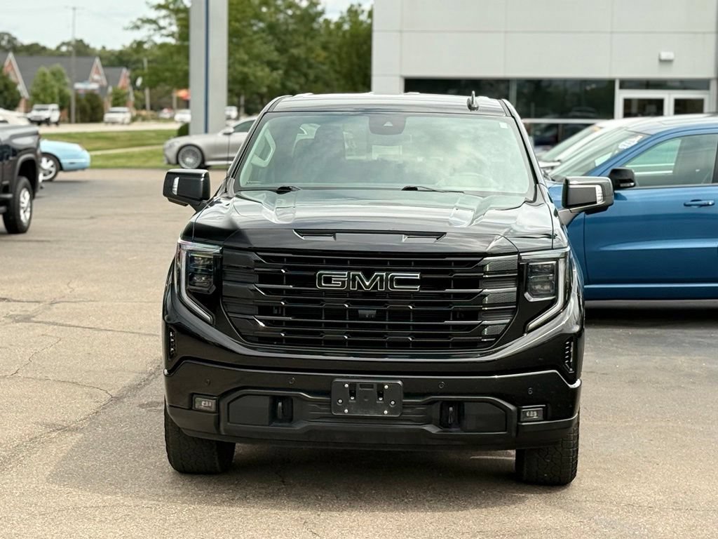 Used 2024 GMC Sierra 1500 Elevation w/ Elevation Premium Package AWD/4WD image 23