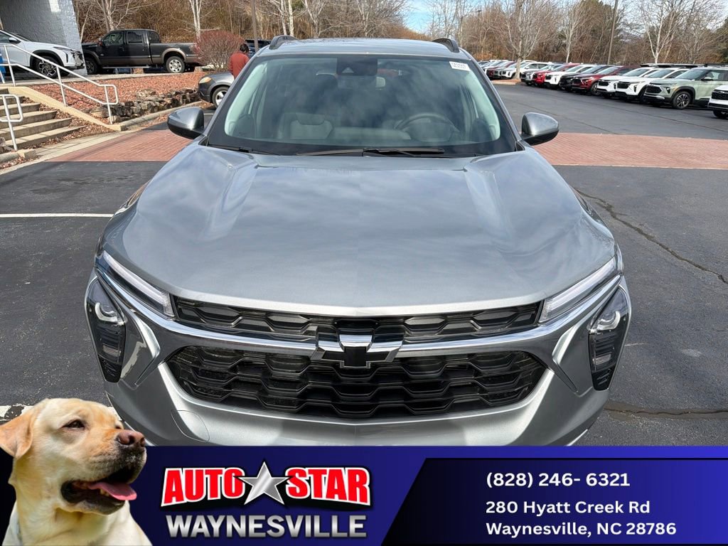 New 2025 Chevrolet Trax LT w/ LT Convenience Package image 9