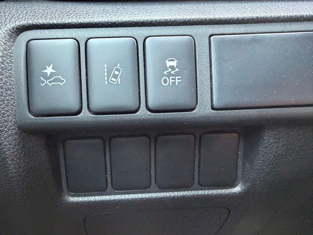 Used 2024 Mitsubishi Eclipse Cross LE image 15