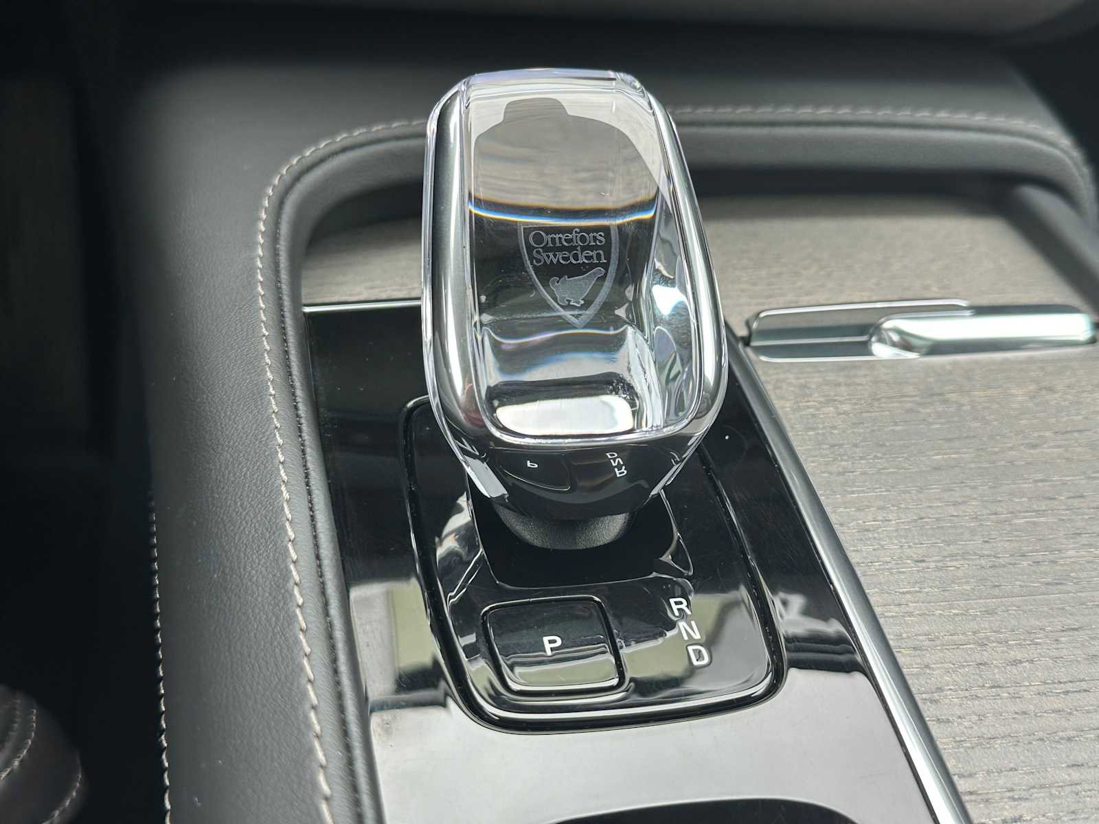 Used 2025 Volvo XC90 B6 Ultra w/ Protection Package Premier image 31