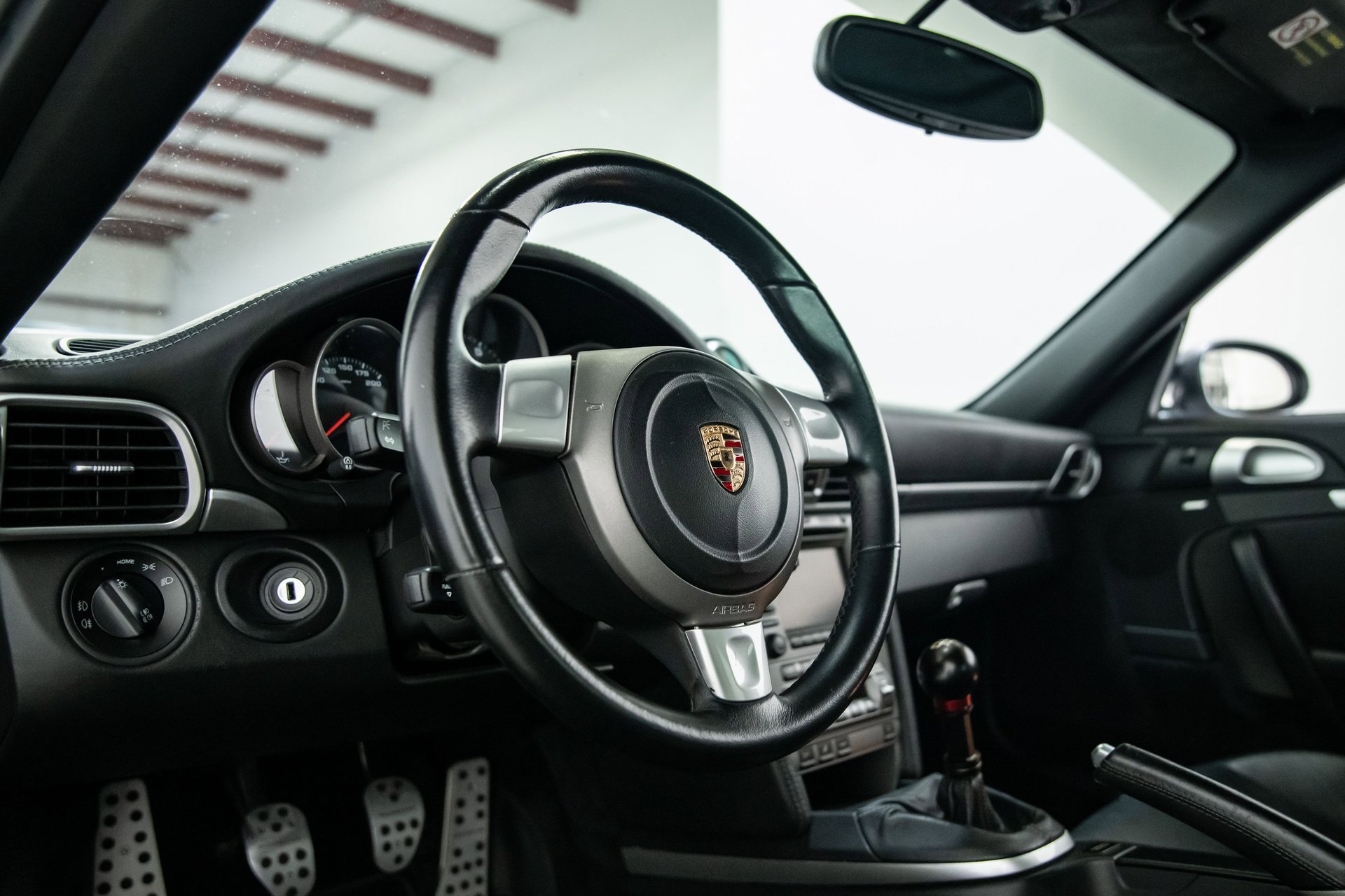 Used 2006 Porsche 911 Carrera S RWD image 31