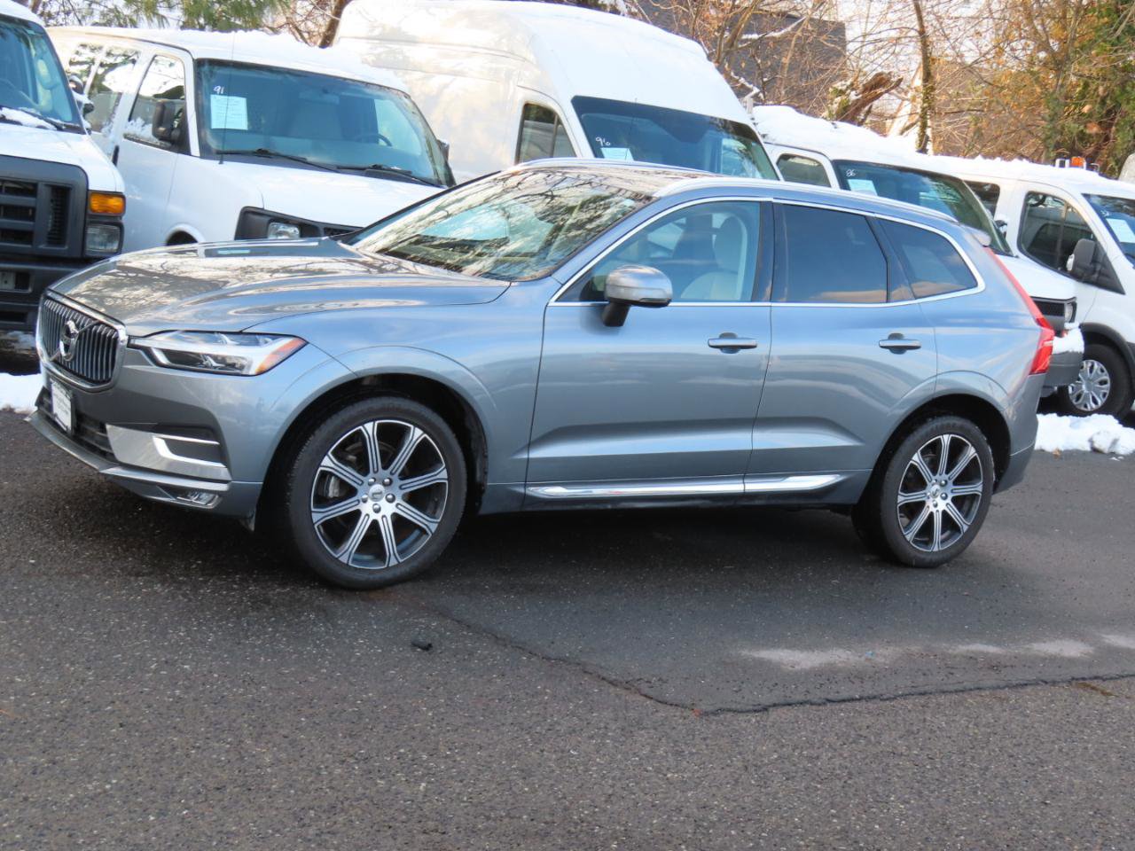 Used 2021 Volvo XC60 T5 Inscription w/ Climate Package image 2