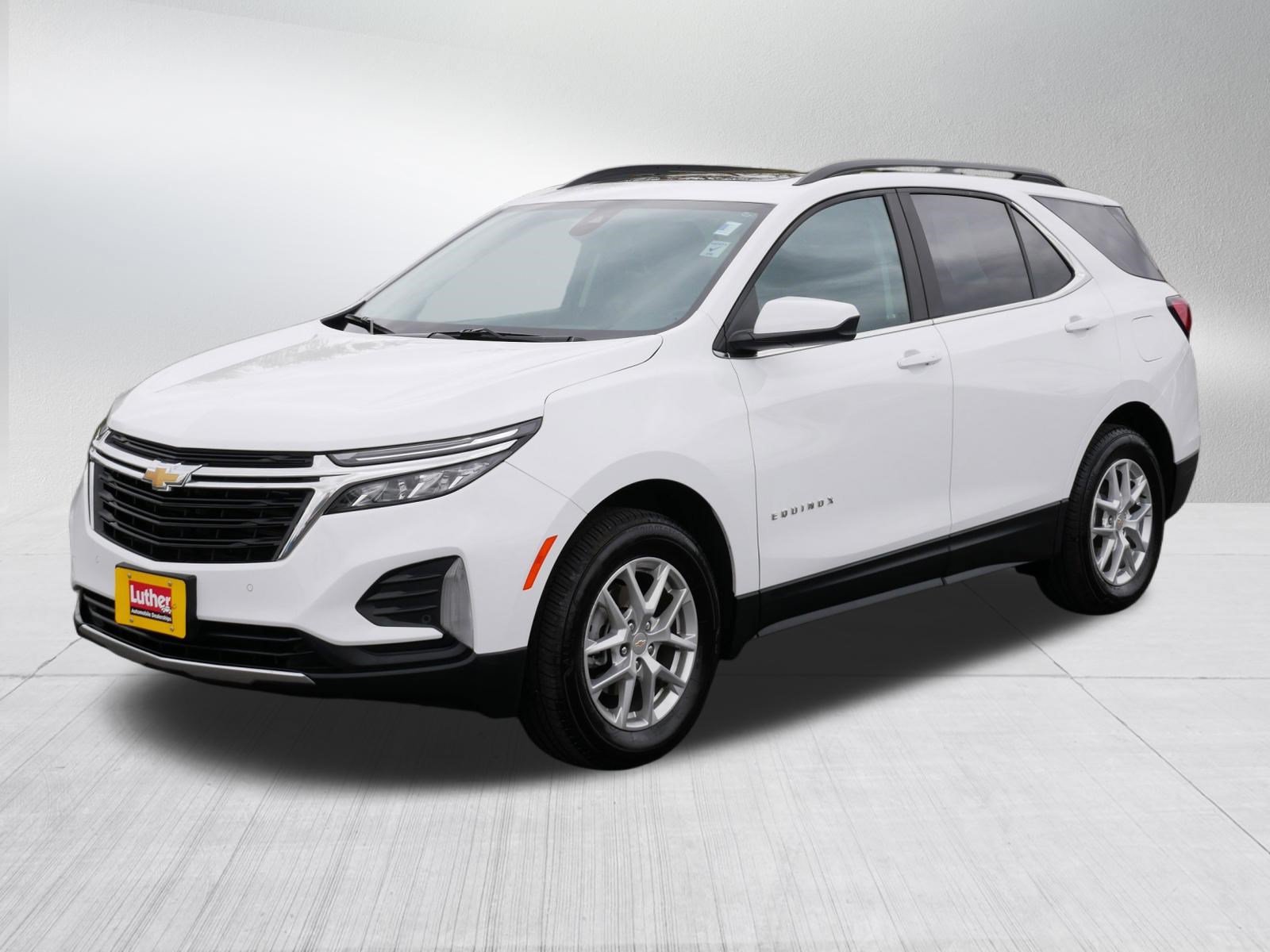 Used 2024 Chevrolet Equinox LT AWD/4WD image 3
