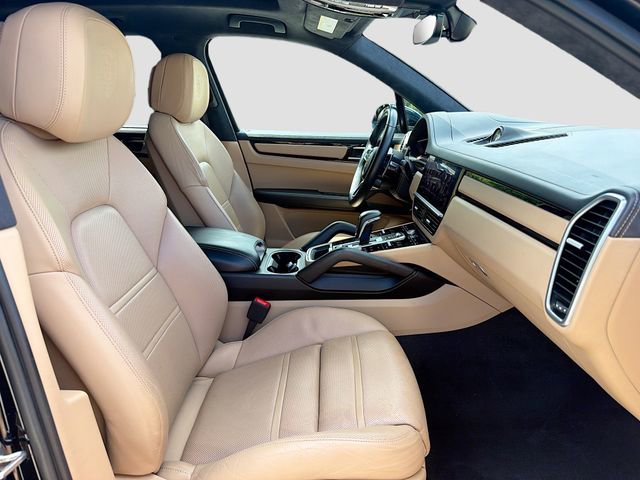 Used 2023 Porsche Cayenne GTS AWD/4WD image 15
