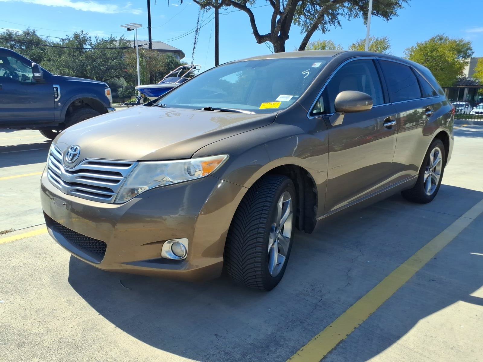 Used 2011 Toyota Venza w/ Comfort Pkg FWD image 1