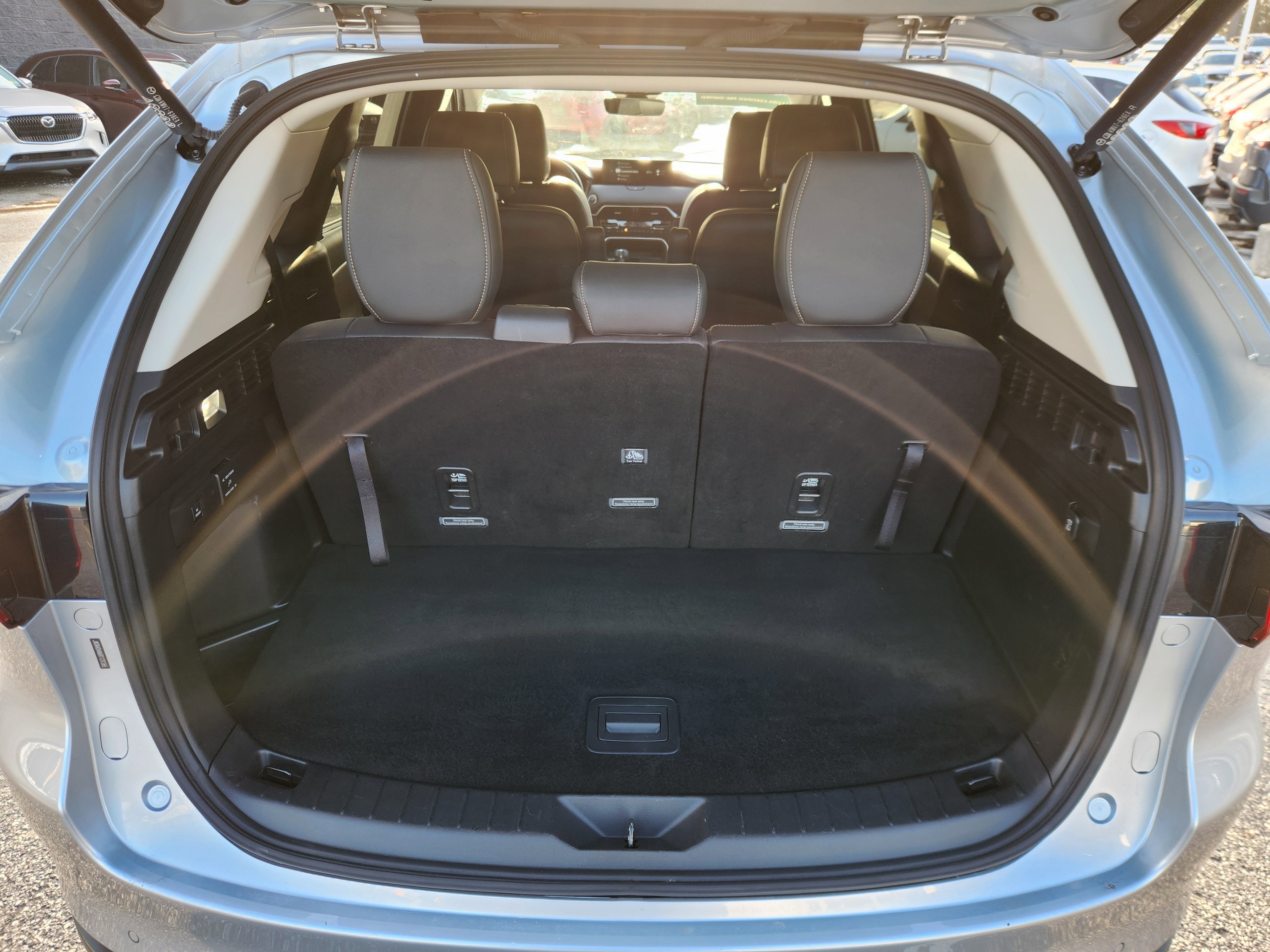 Certified 2024 MAZDA CX-90 Plug-In Hybrid w/ Premium Pkg image 21