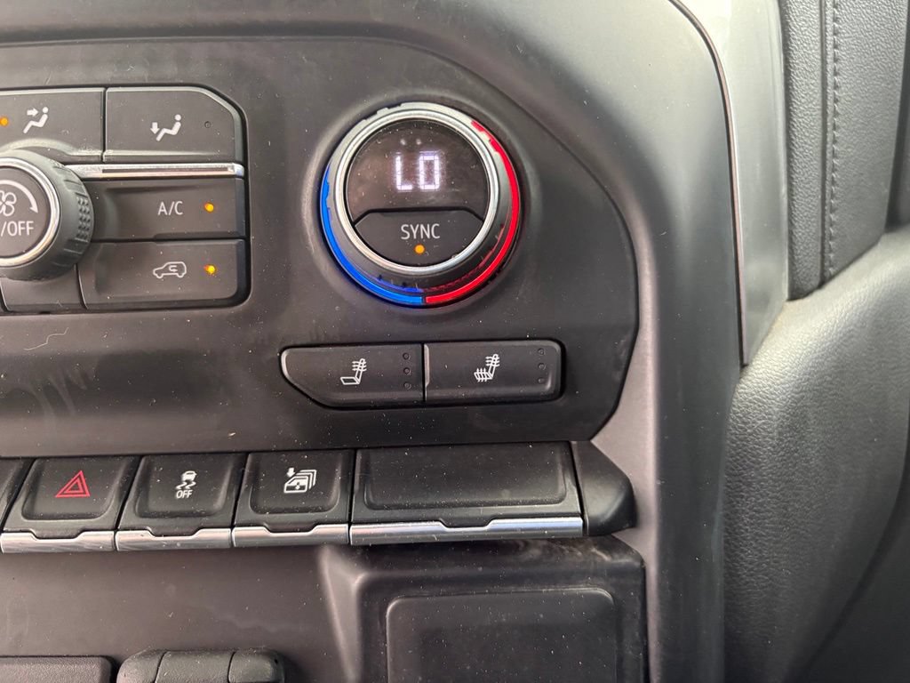 Used 2021 Chevrolet Silverado 1500 LT AWD/4WD image 9