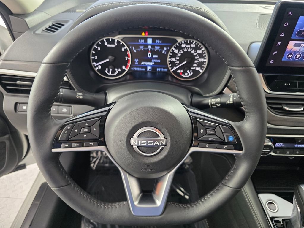 Used 2024 Nissan Altima 2.5 SL FWD image 18