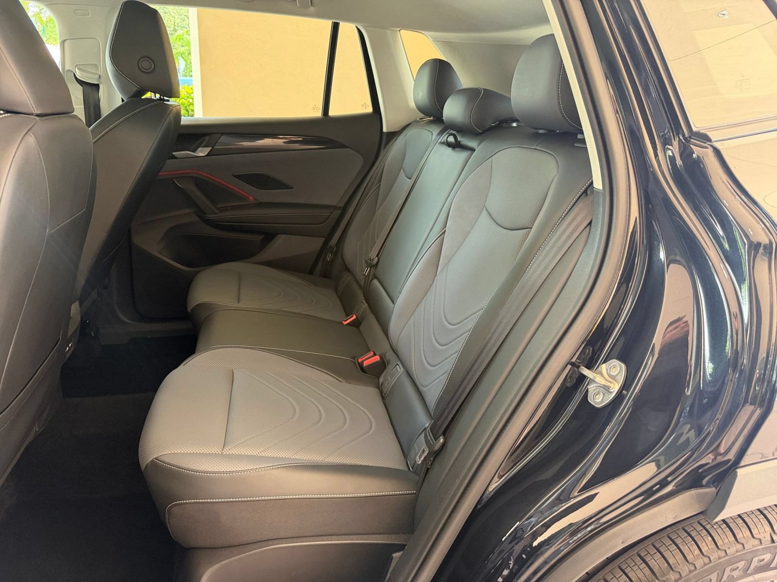 Used 2026 Volkswagen Tiguan SE FWD image 21