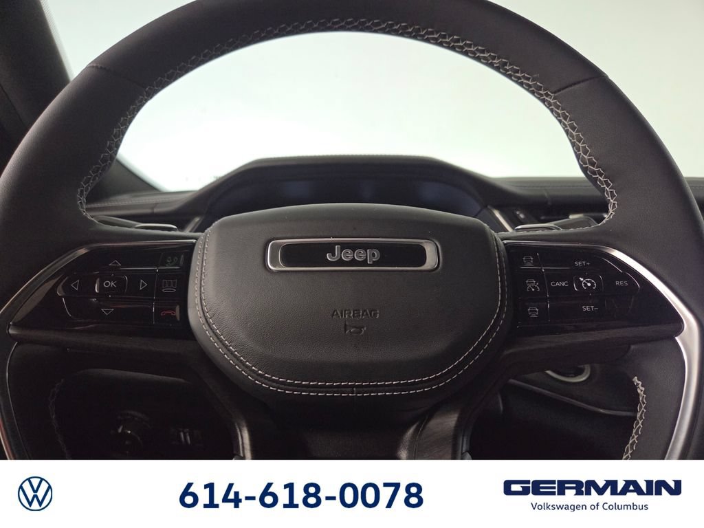 Used 2023 Jeep Grand Cherokee Overland AWD/4WD image 24