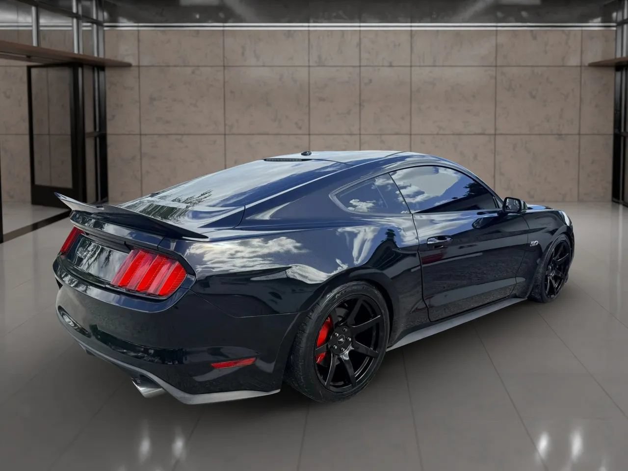 Used 2015 Ford Mustang GT Premium RWD image 3