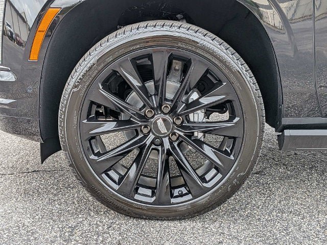 New 2026 Cadillac Escalade ESV Platinum Sport w/ LPO, ONYX Package AWD/4WD image 11