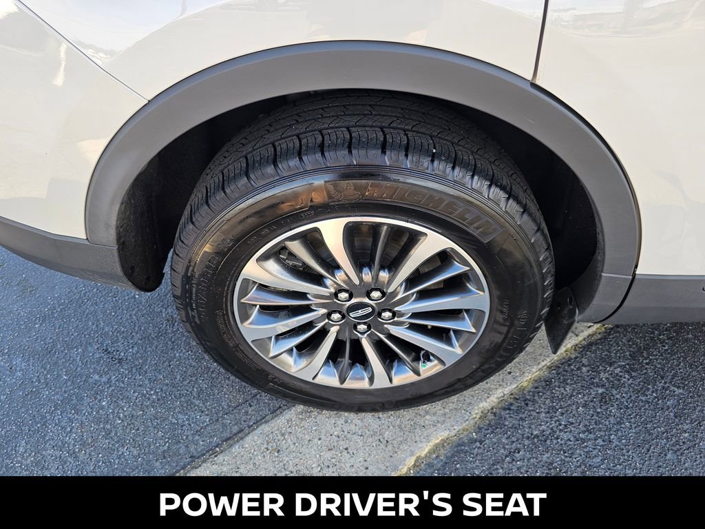 Used 2023 Lincoln Nautilus AWD w/ Premium Package image 11