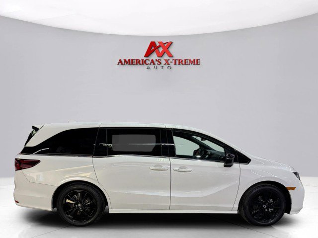 Used 2023 Honda Odyssey Sport image 8