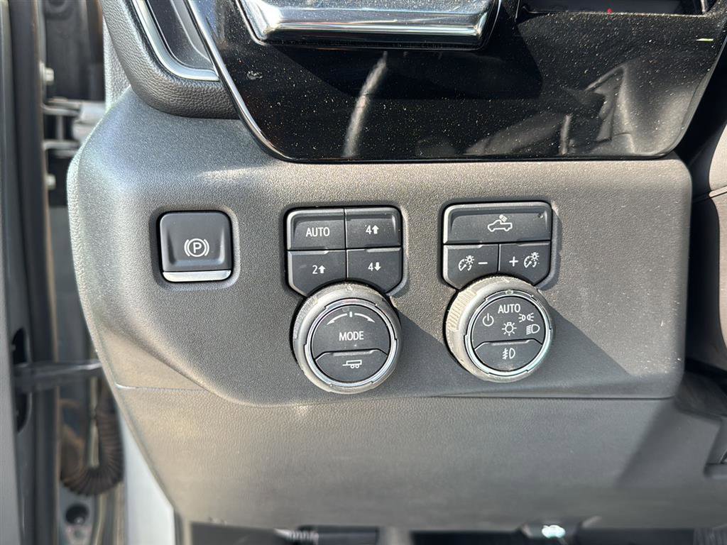 Used 2024 Chevrolet Silverado 1500 LT Trail Boss w/ Convenience Package II AWD/4WD image 13