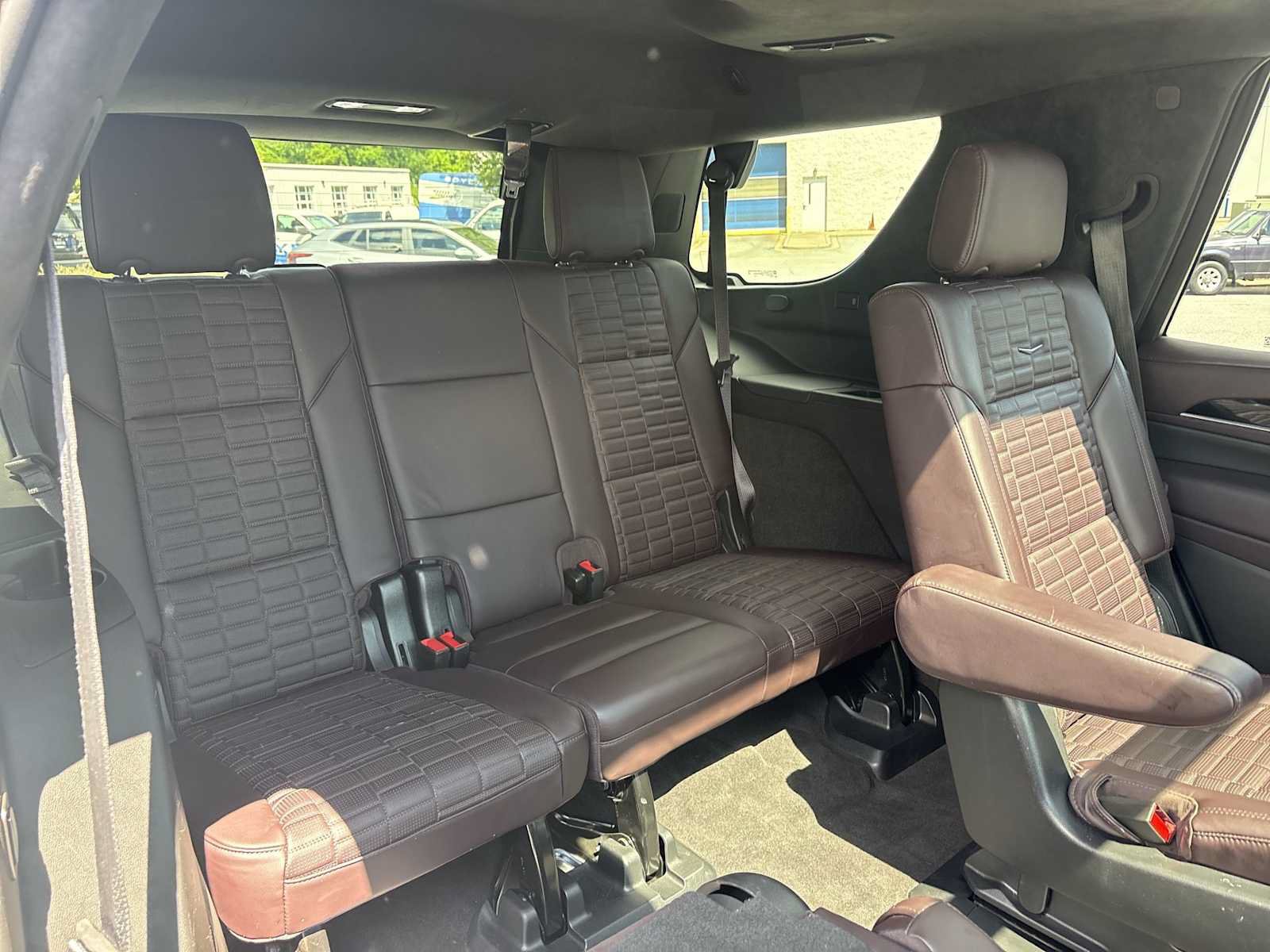Used 2023 Cadillac Escalade Sport Platinum AWD/4WD image 28