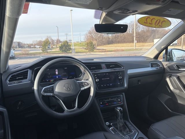 Used 2022 Volkswagen Tiguan SE image 30