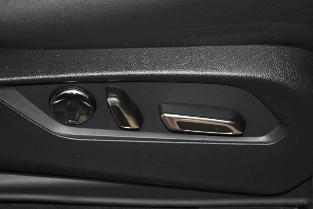 Used 2023 Acura MDX SH-AWD w/ Technology Package image 28