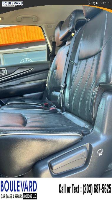 Used 2016 INFINITI QX60 3.5 Sport Utility 4D w/ Premium Plus Package image 18