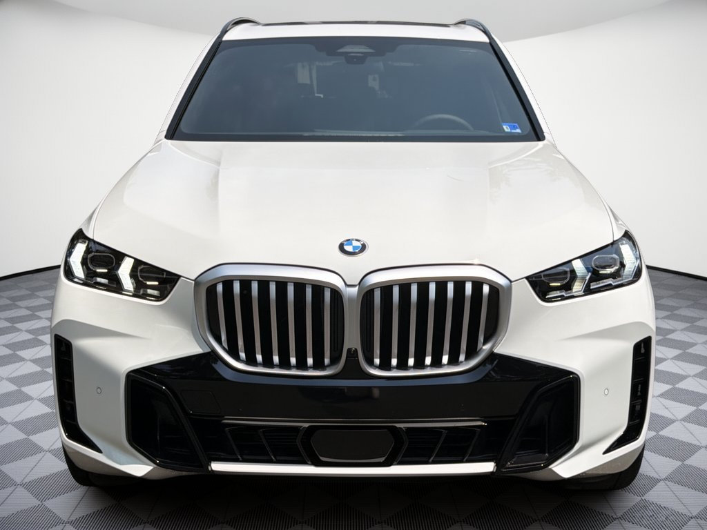 New 2026 BMW X5 xDrive40i w/ M Sport Package AWD/4WD image 6