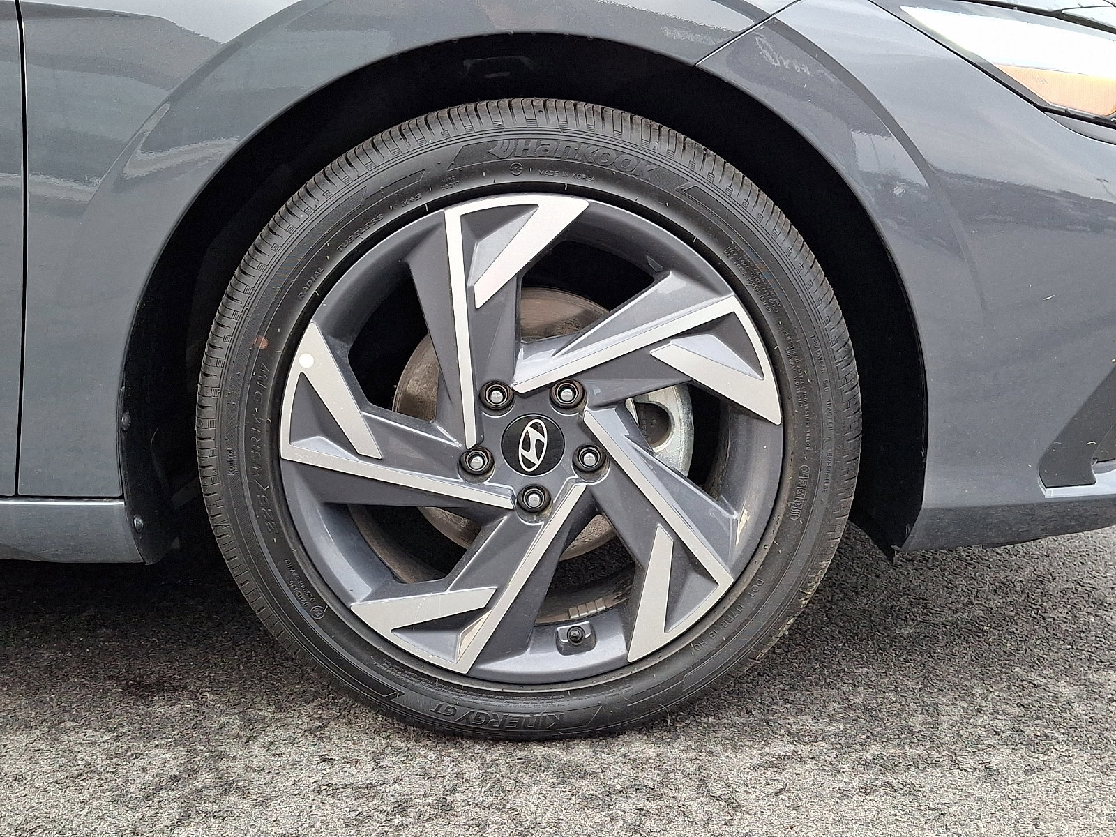 Certified 2025 Hyundai Elantra Sport FWD image 8