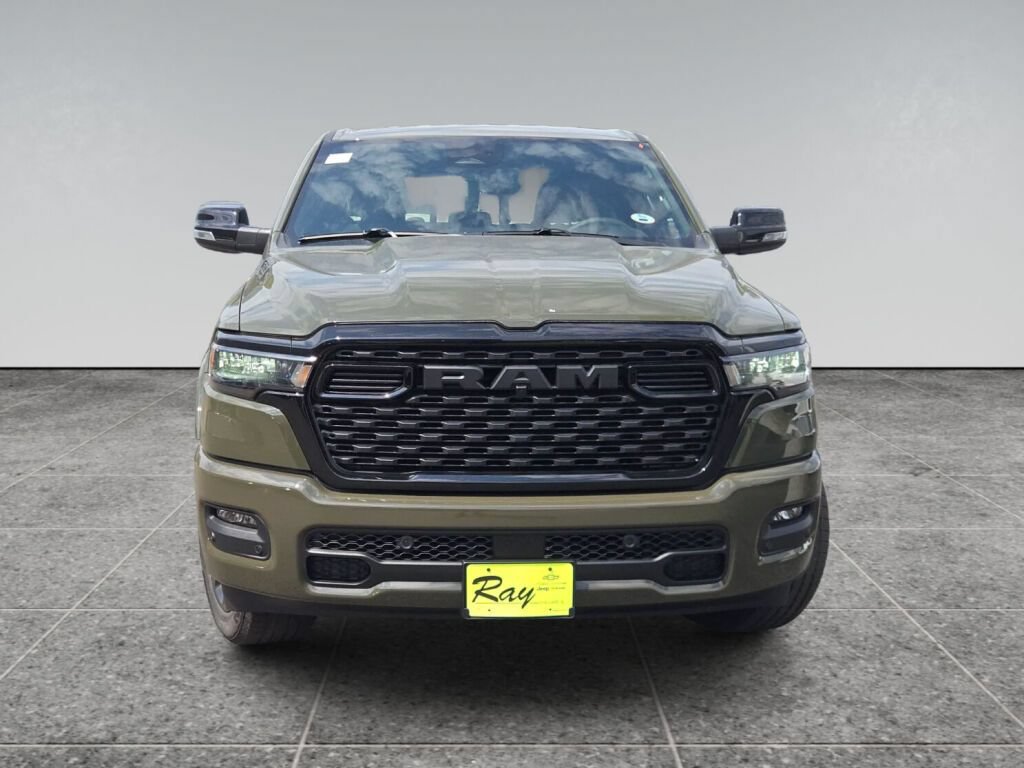 New 2027 RAM 1500 4x4 Crew Cab image 2