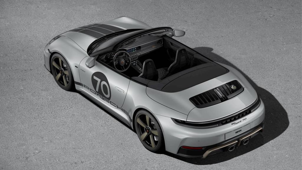 New 2026 Porsche 911 GTS RWD image 4