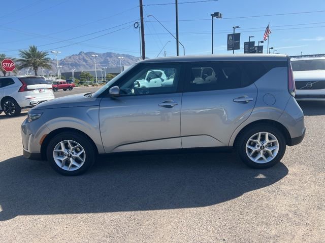 Used 2025 Kia Soul LX w/ LX Technology Package image 6