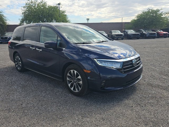 Used 2024 Honda Odyssey EX-L image 3