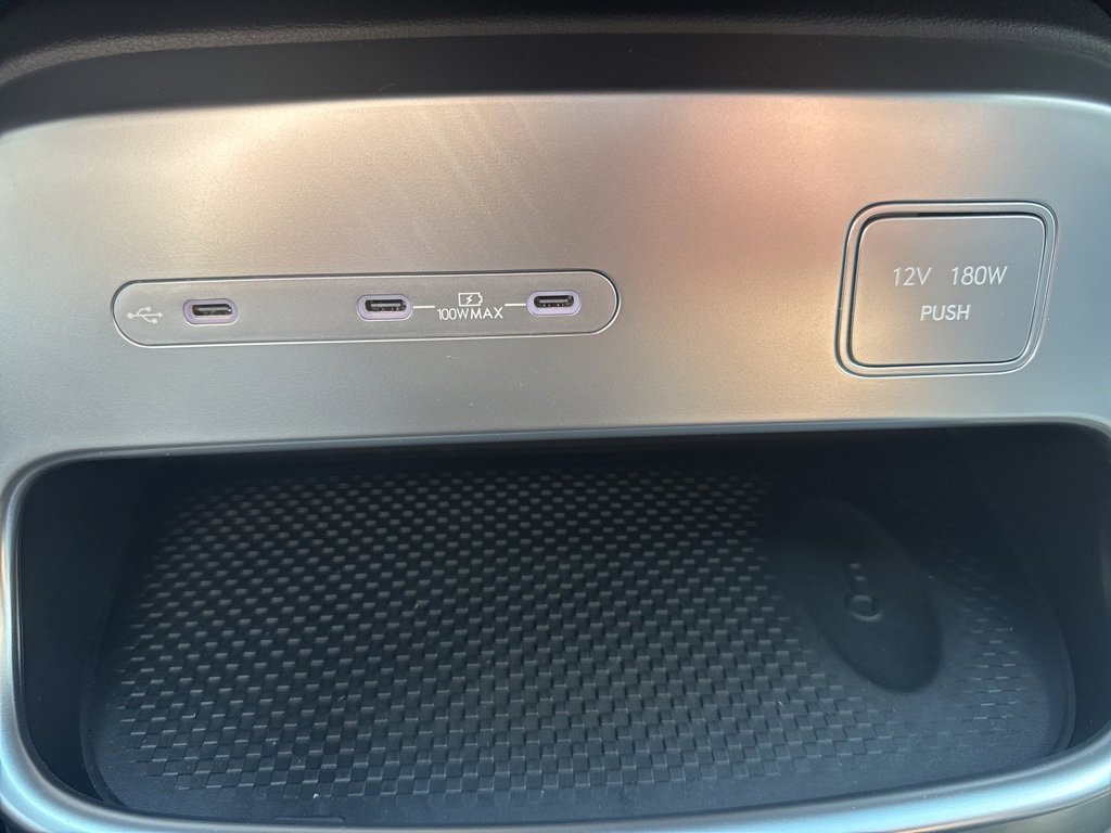 New 2026 Hyundai Ioniq 9 Calligraphy image 13