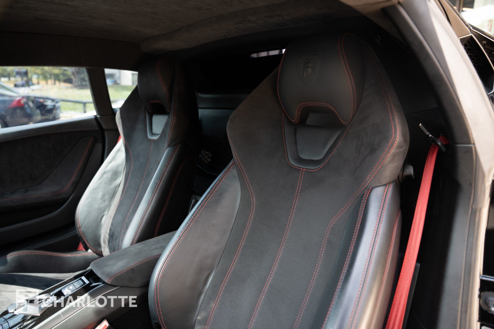 Used 2017 Lamborghini Huracan LP 580-2 RWD image 5