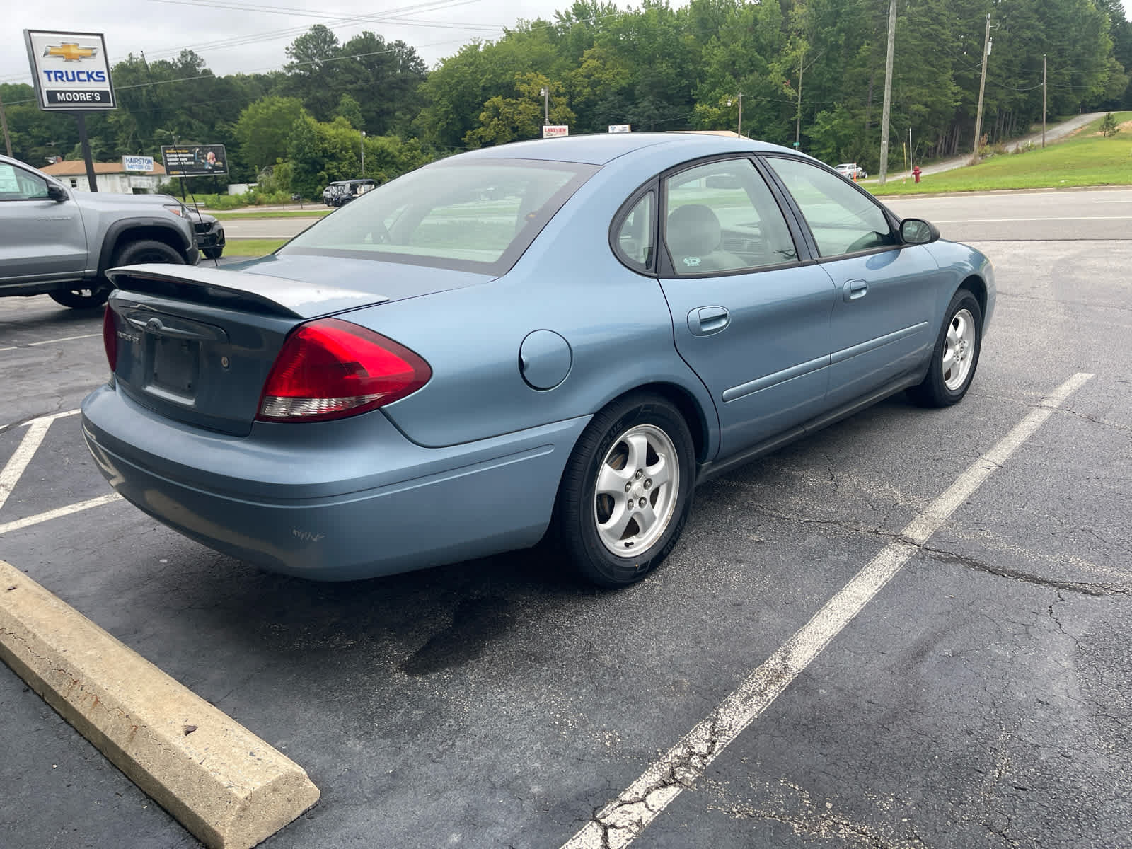 Used 2005 Ford Taurus SE FWD image 7